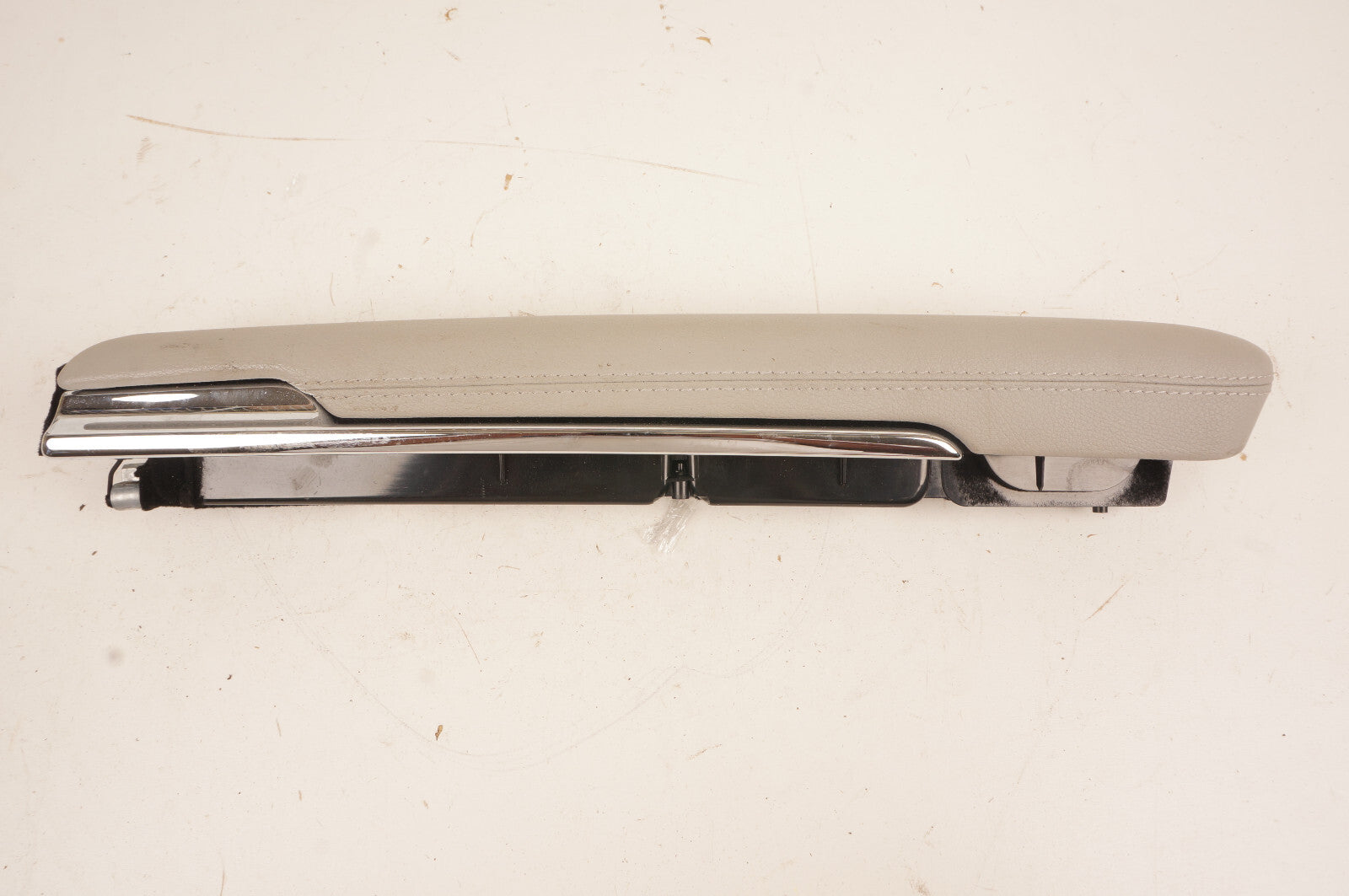10 - 13 MERCEDES S550 W221 FRONT RIGHT PASS SIDE DOOR STORAGE BOX OEM
