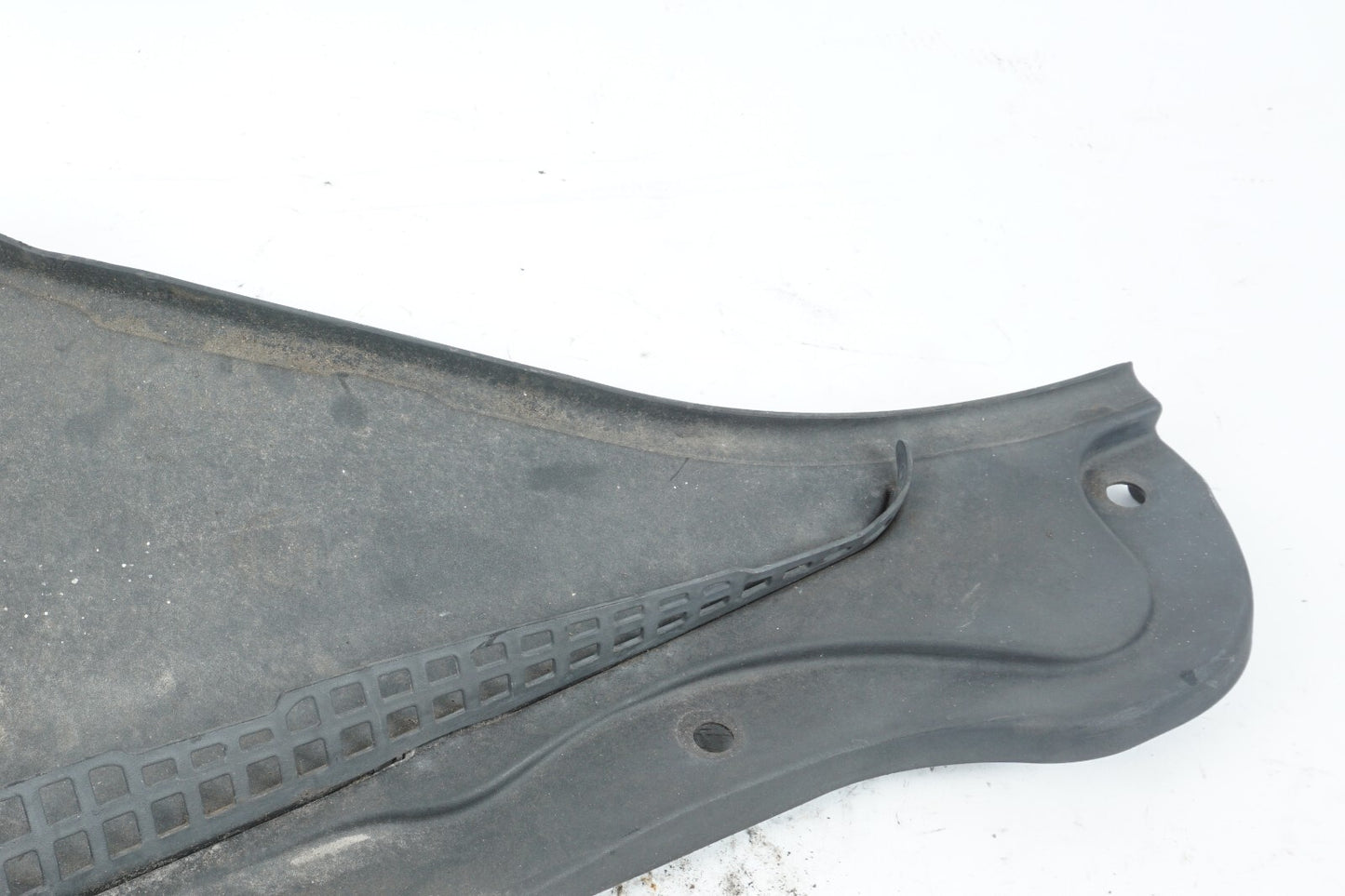 2012 - 2018 BMW 650i 640i FRONT LEFT WINDSHIELD COWL VENT TRIM PANEL  OEM