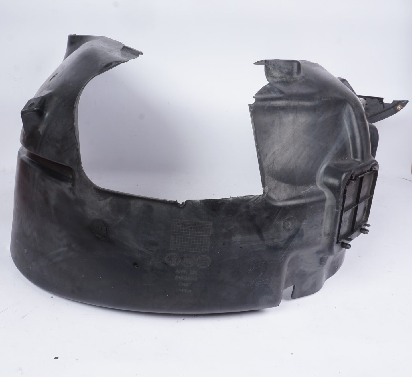 14 - 17 Fiat 500L Front Right Passenger Side Inner Fender Liner Splash Guard OEM