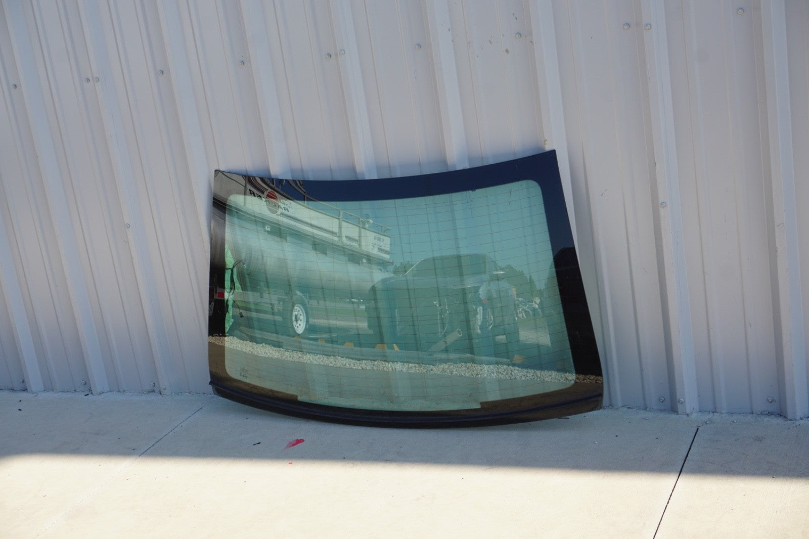 11 - 17 MERCEDES W212 E250 E350 E400 E550 E63 REAR BACK WINDSHIELD WINDOW GLASS