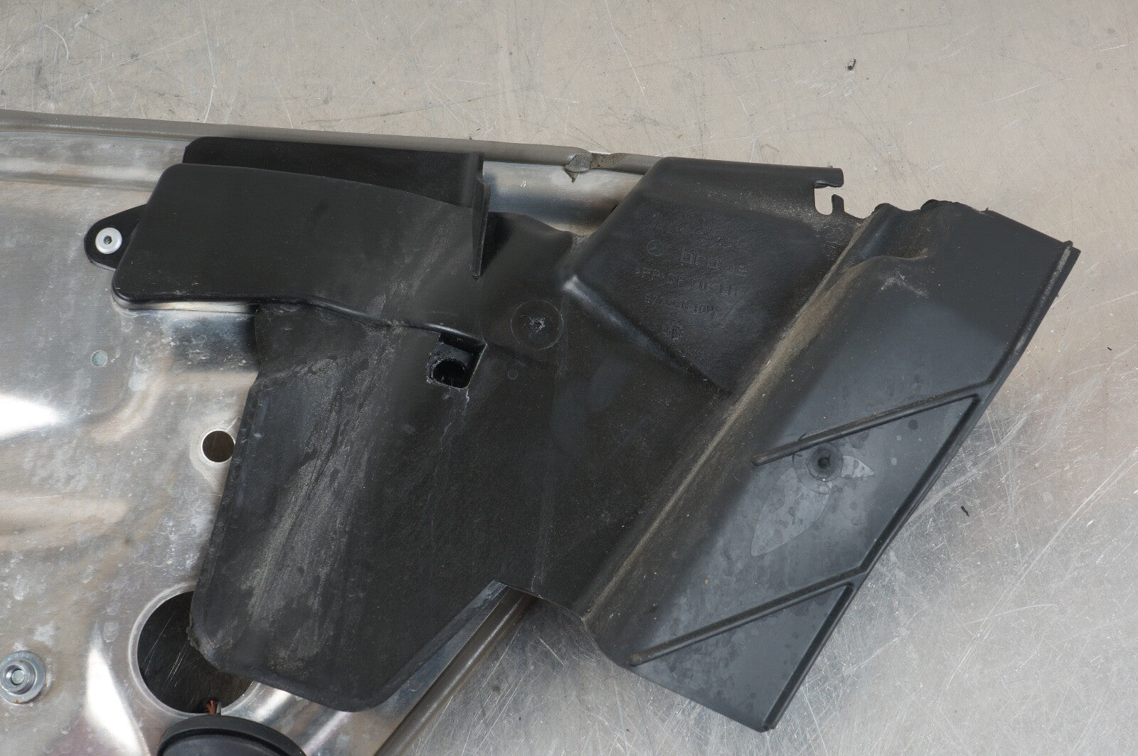 08-14 Mercedes Benz C300 C350 C63 LH Left REAR Window Regulator OEM