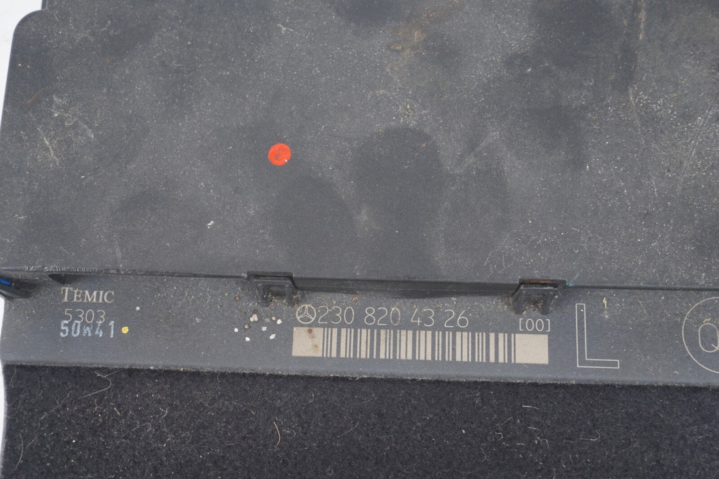 Mercedes R230 SL500 SL55 AMG Under Seat Control Module Left Driver Side OEM