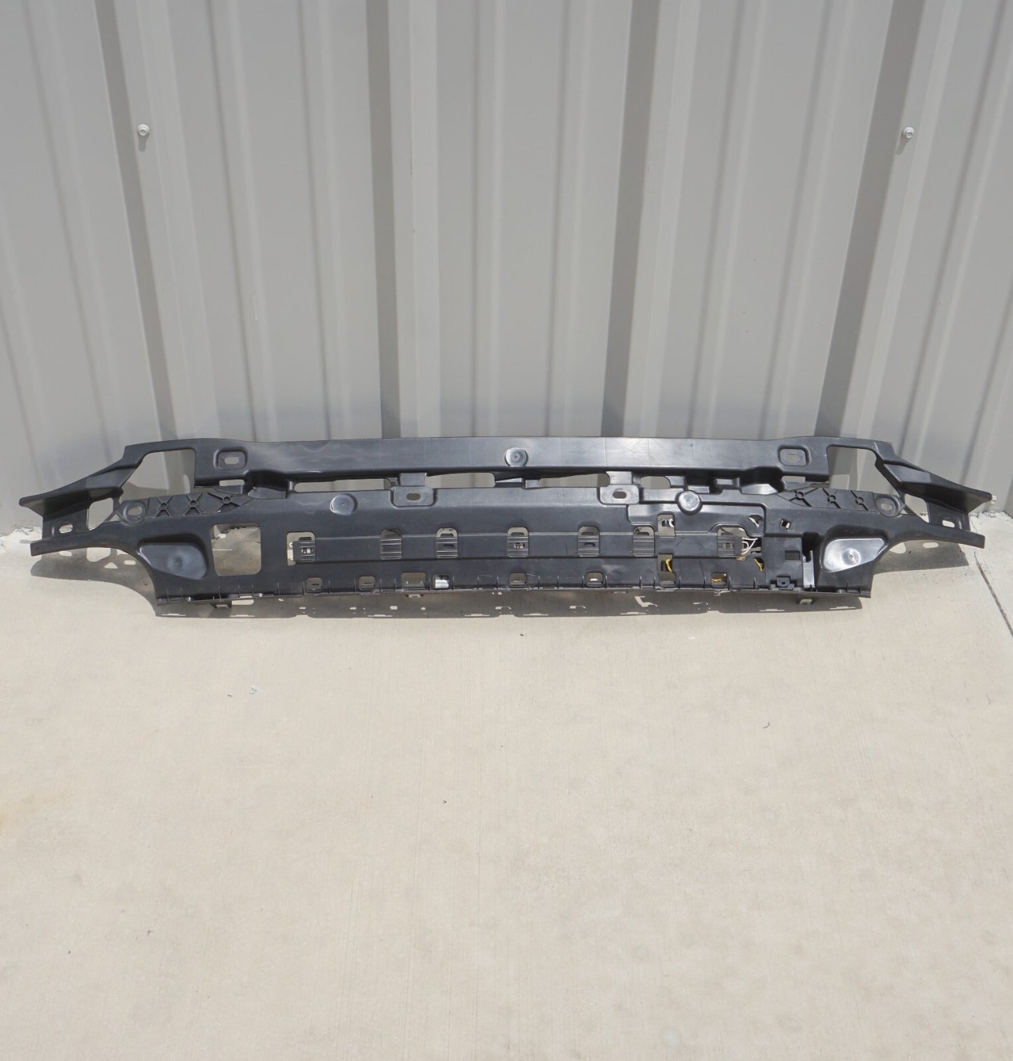 21 - 24 BMW 430I Convertible Bumper Bracket & Trunk Hands Free Access Sensor OEM