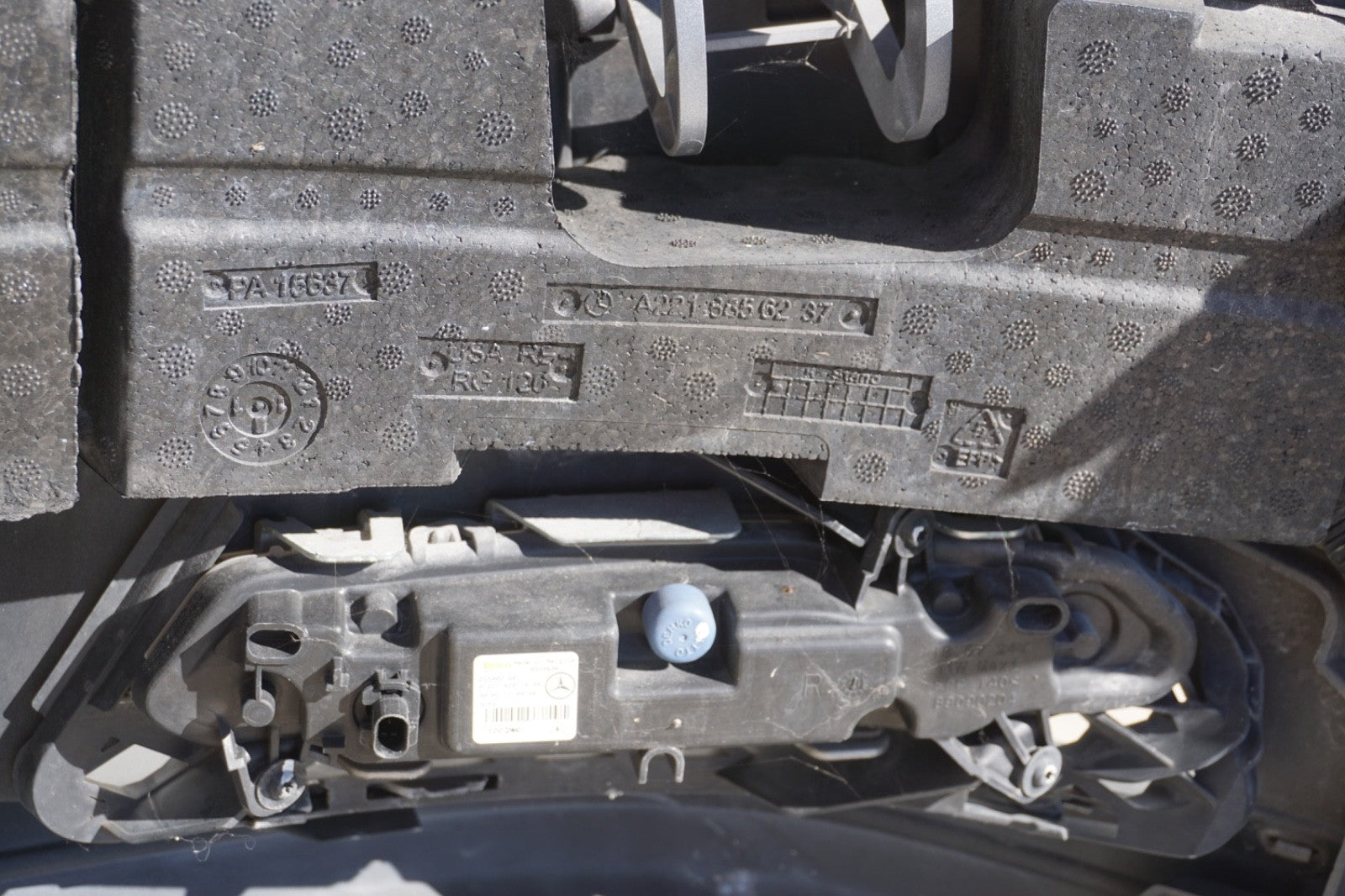 10-13 Mercedes W221 S550 S400 Base Front Bumper Cover Assembly Gray OEM