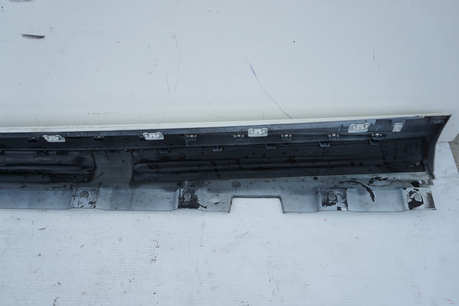 14 - 17 Mercedes S550 W222 Right Passenger Side Rocker Panel Skirt Molding OEM