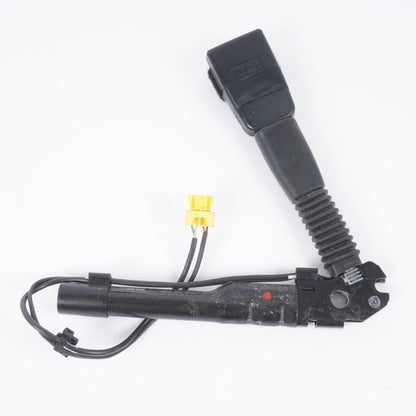 12-19 BMW 4 6 SERIES M4 M6 (F06 F12 F13 F32) LEFT FRONT DRIVER SEATBELT RECEIVER