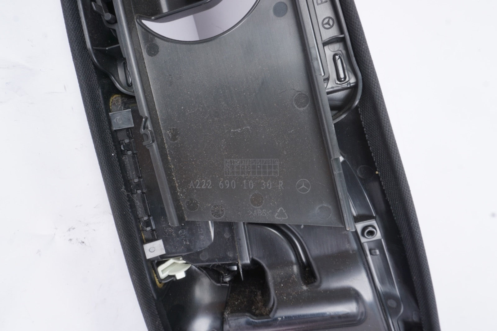 2014-2017 MERCEDES W222 S400 S550 RIGHT SIDE B PILLAR TRIM PANEL W/ VENT OEM
