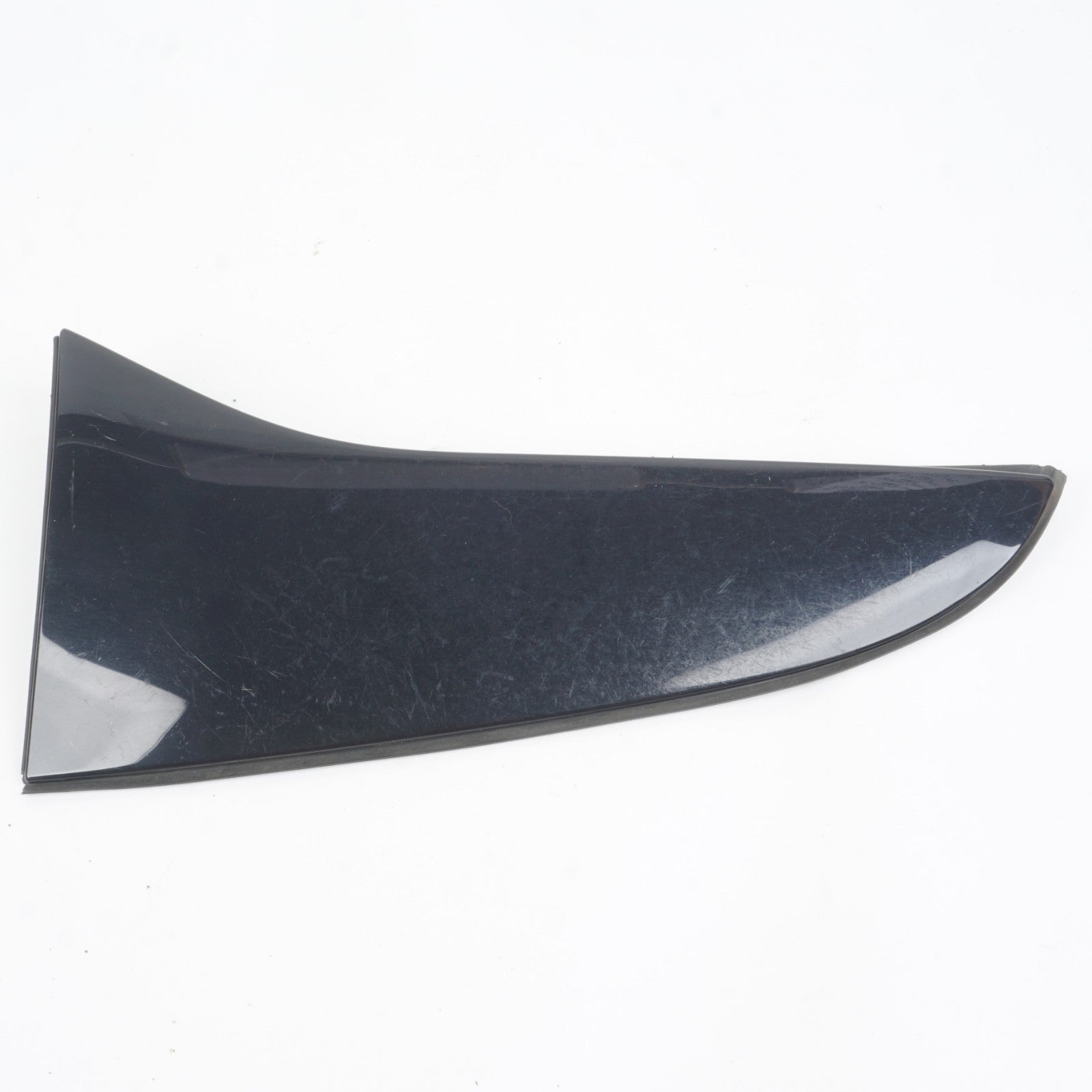 2020 - 2025 MERCEDES GLB250 LIFTGATE TAILGATE SPOILER LEFT SIDE WINGLET MOLDING