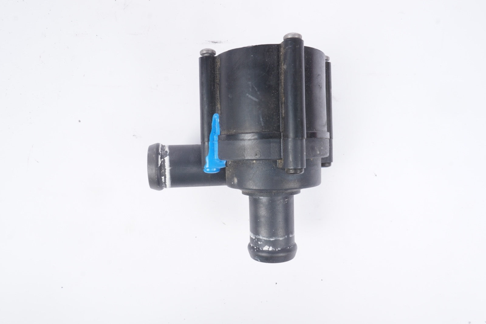 11-14 Audi D4 A8L 4.2L Engine Cooling Auxiliary Water Pump Sensor 059121012A OEM