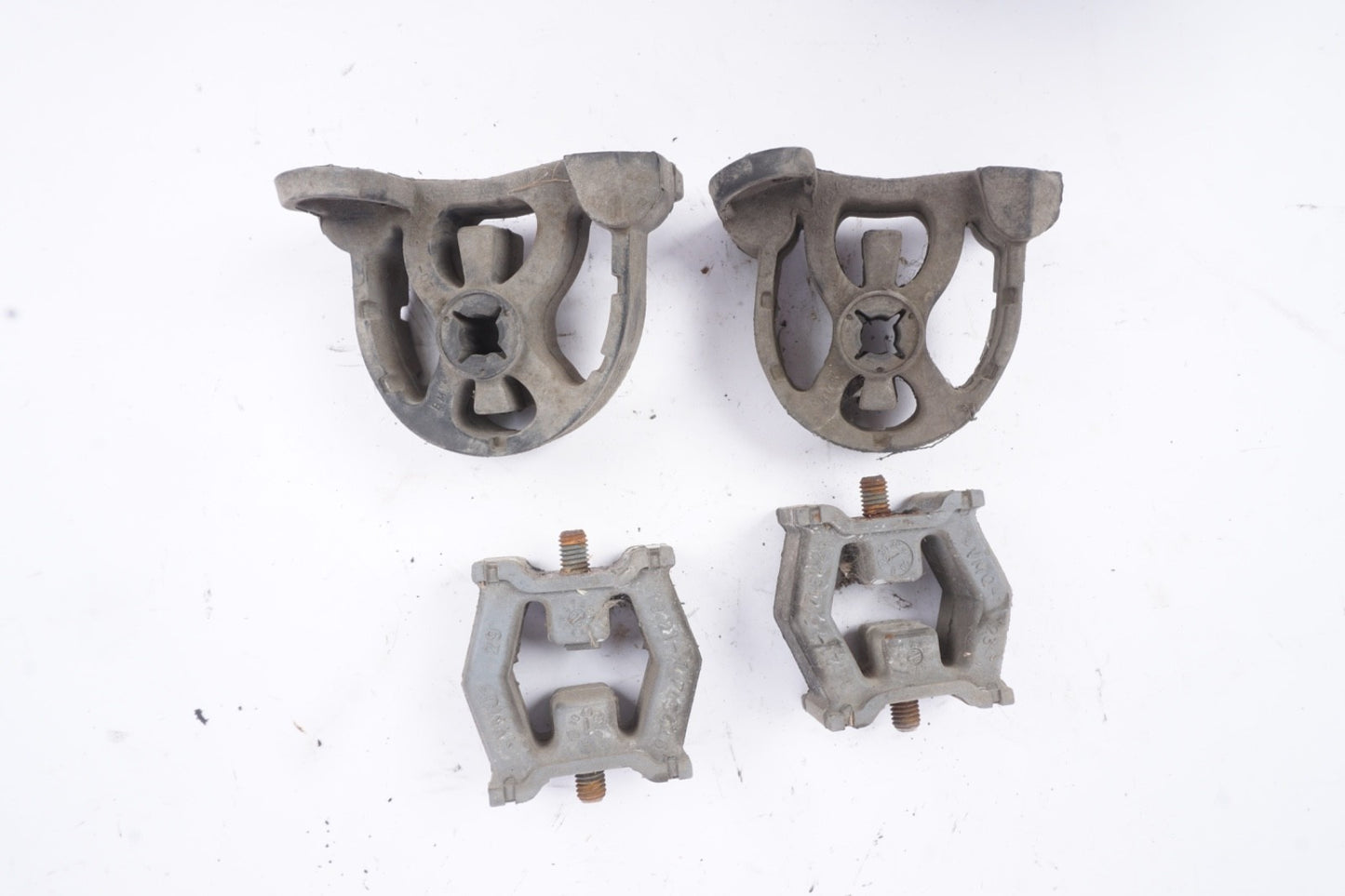 2003-2005 BMW Z4 Exhaust Muffler Bracket SET OF 4