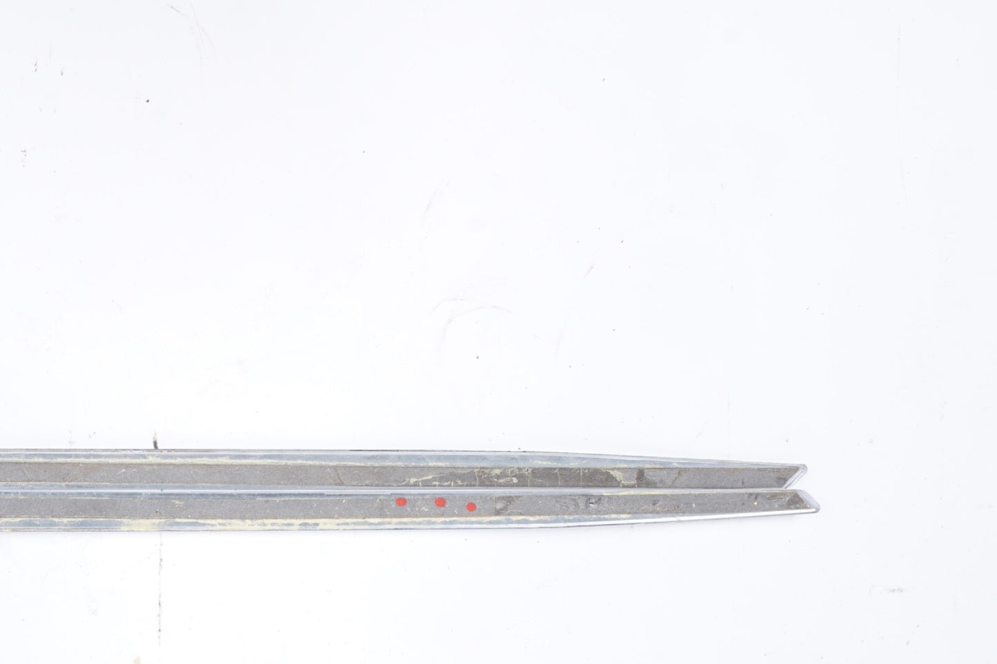 2010-2014 MERCEDES E350 C207 COUPE LEFT & RIGHT QUARTER PANEL MOLDING SET OEM