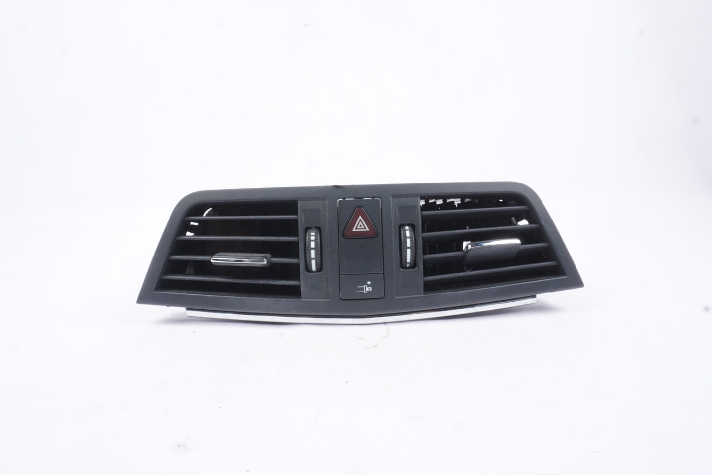 2010 - 2013 MERCEDES BENZ E CLASS C207 AC AIR VENT GRILLE W HAZARD LIGHT OEM