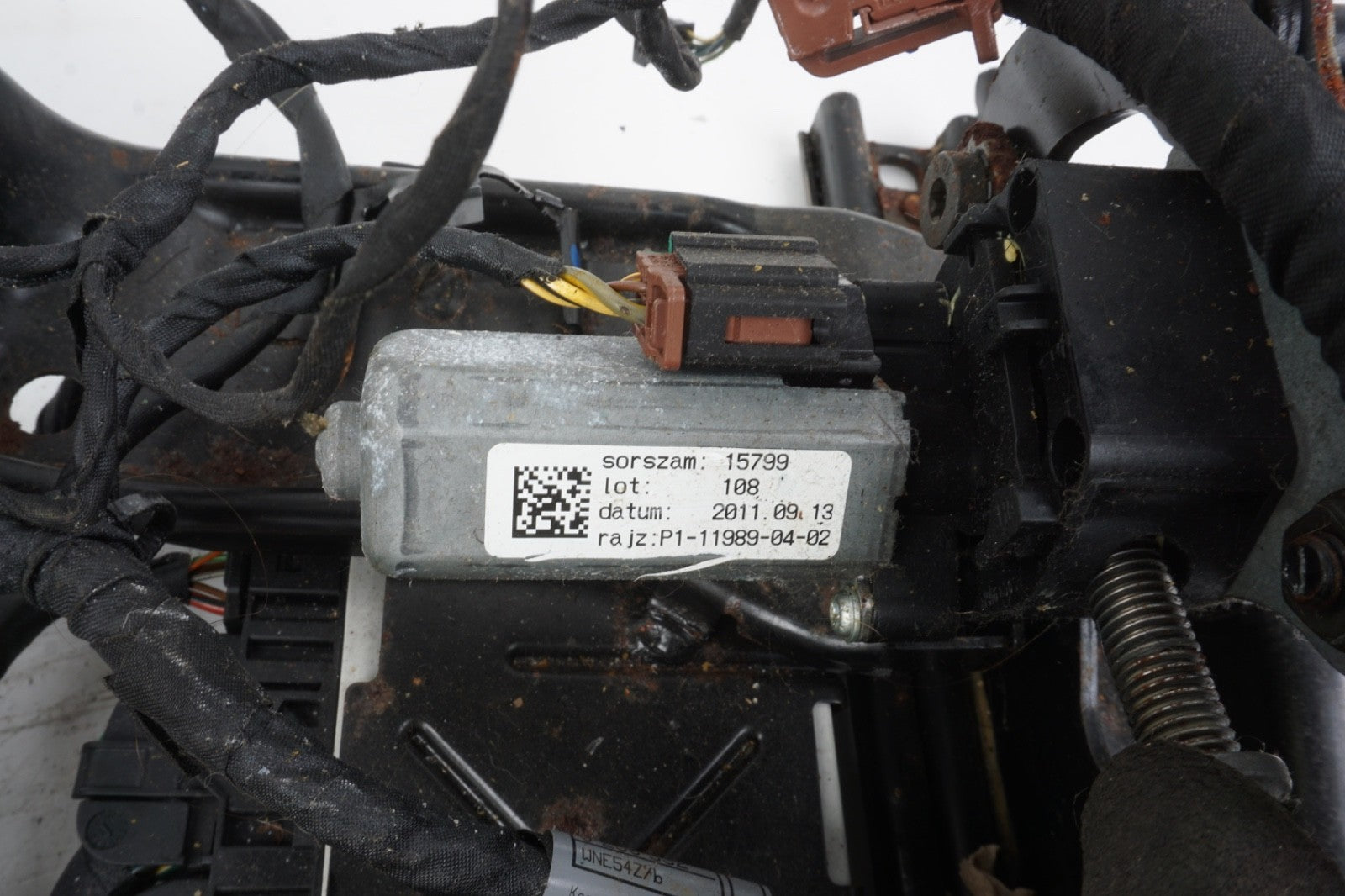 2012-2018 BMW 650i 640i F13 FRONT RIGHT SIDE SEAT LOWER TRACK FRAME & MOTORS OEM
