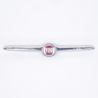 2016 2017 2018 FIAT 500X Silver RADIATOR GRILL BADGE EMBLEM MOLDING