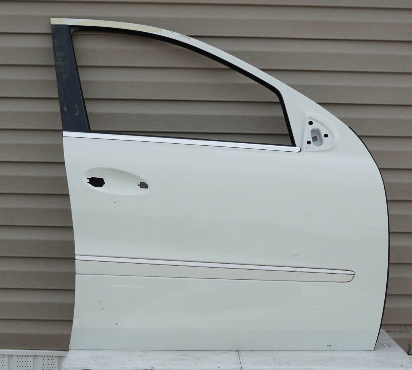 06-11 Mercedes W164 ML63 ML350 ML500 FRONT RIGHT PASSENGER SIDE DOOR SHELL OEM
