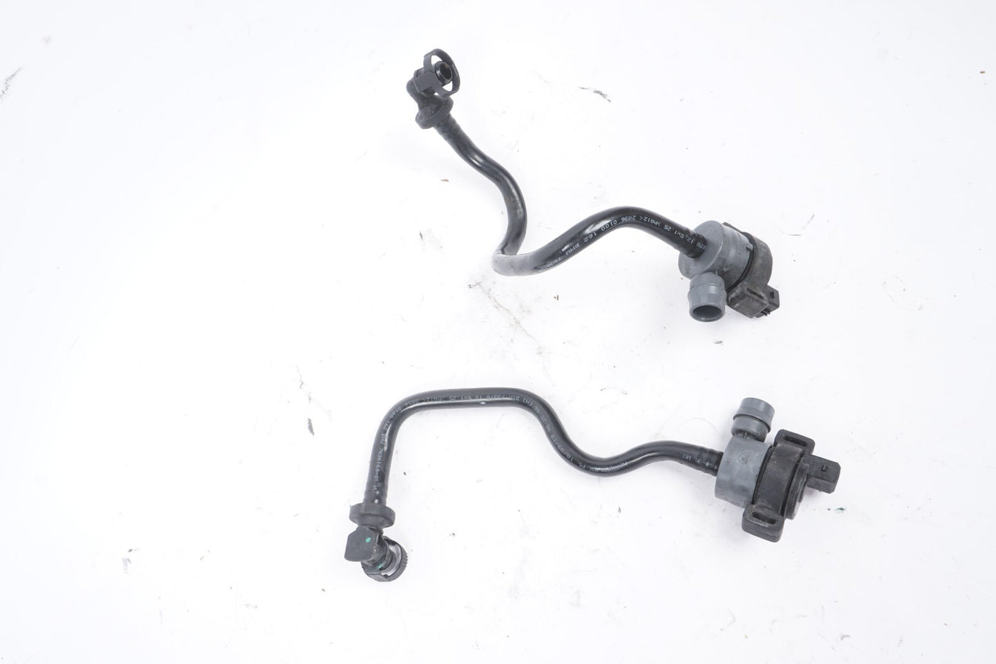 13-18 BMW 650i 640i Fuel Tank Breather Valve Right &Left OEM