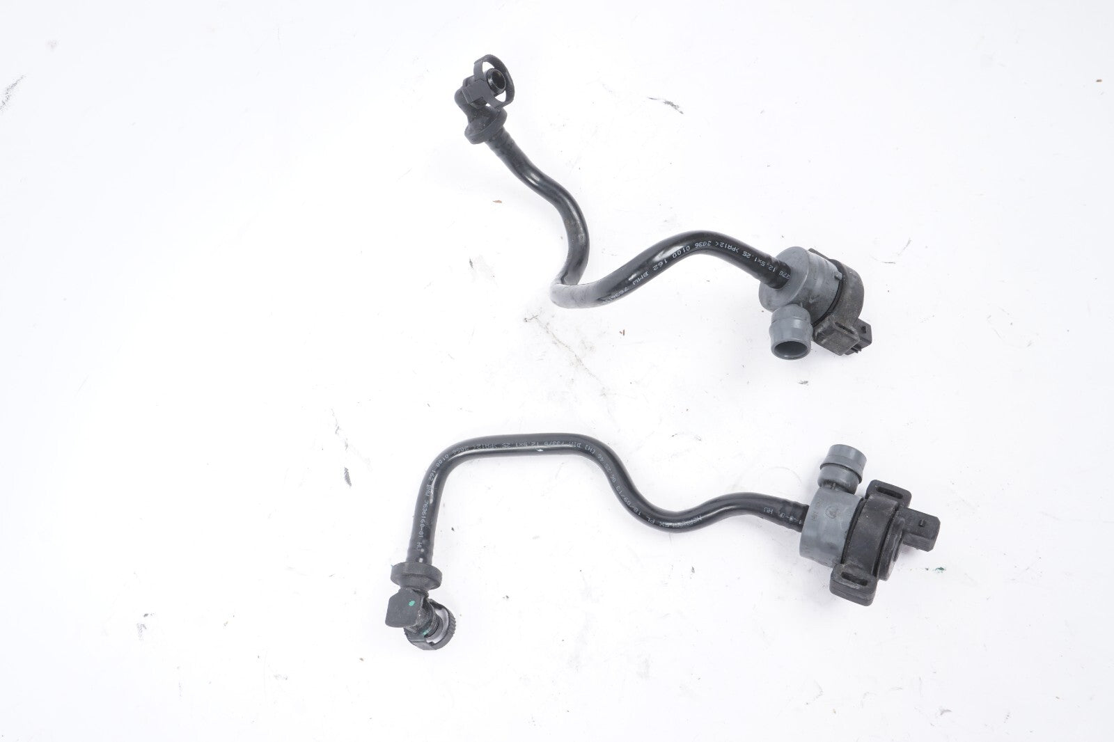 13-18 BMW 650i 640i Fuel Tank Breather Valve Right &Left OEM