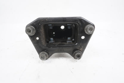 2007 - 2013 Mercedes W221 S550 Front Right Side Bumper Reinforcement Bracket Oem
