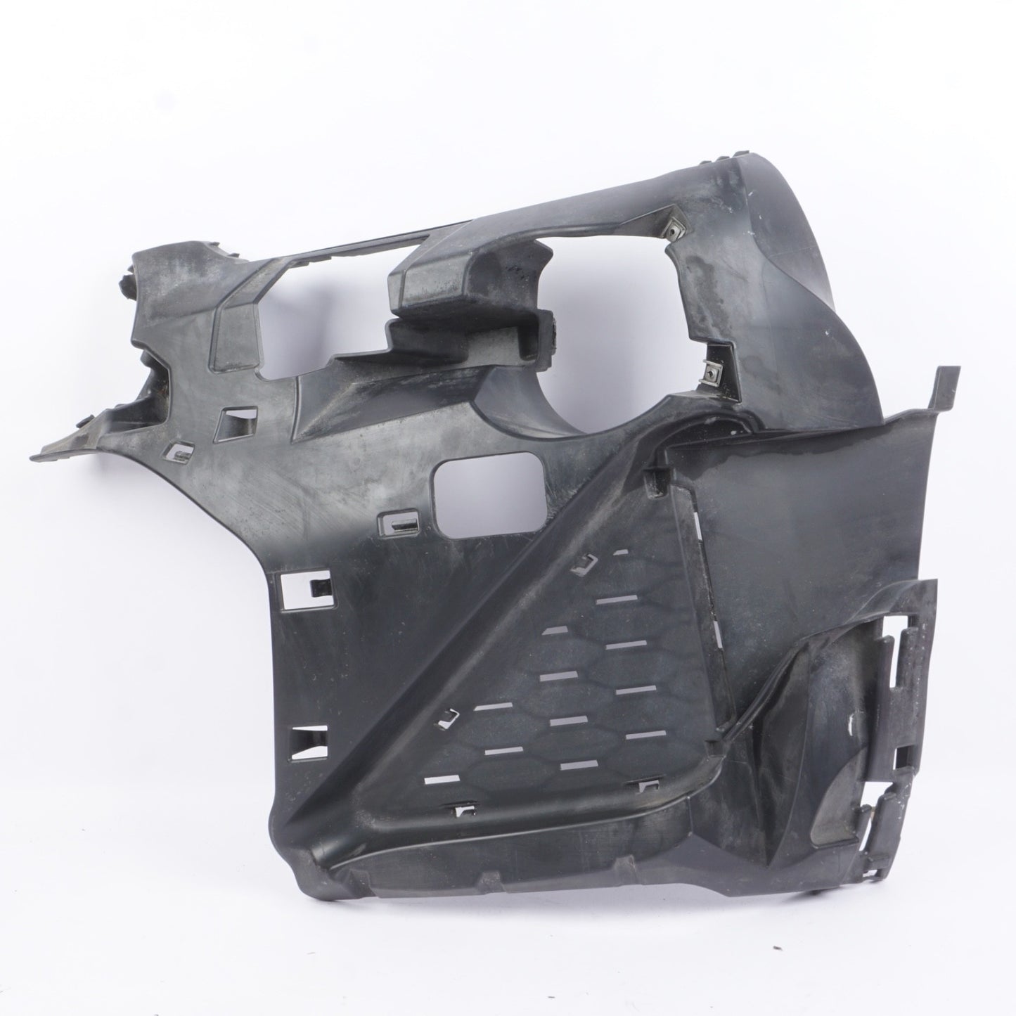 BMW X2 F39 FRONT RIGHT BUMPER FOG LAMP SUPPORT 51118069092 8069092