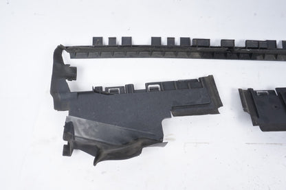 10-13 Mercedes E350 E550 W207 Air Guide Plate Baffle Trim A2075050530 OEM
