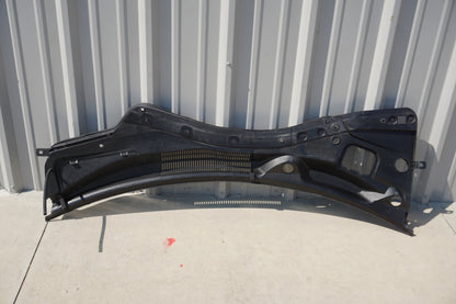 14-17 Maserati Ghibli Windshield Wiper Cowl Trim Cover Panel Black 670010468 OEM