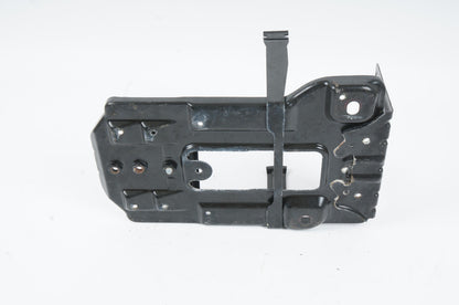07-09 Mercedes S550 W221 BATTERY TRAY BRACKET A2216201018 OEM