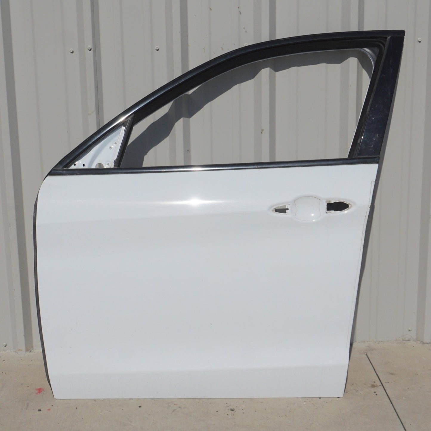 2017 - 2024 ALFA ROMEO STELVIO FRONT LEFT EXTERIOR DOOR SHELL WHITE OEM
