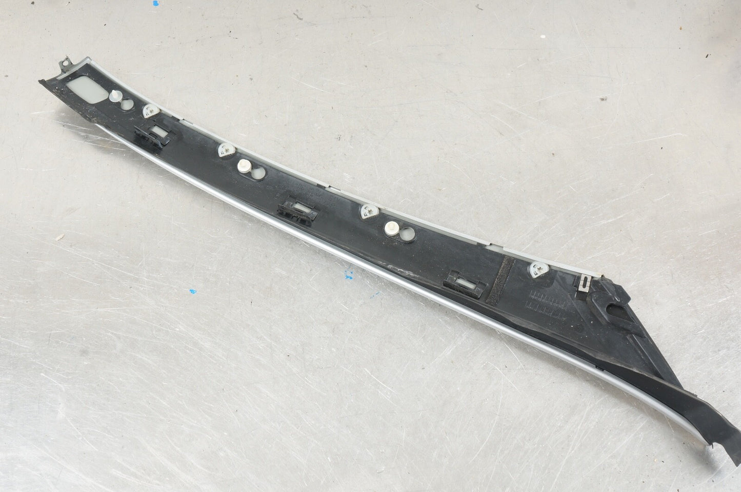 03-08 Mercedes R230 SL500 SL55 Front Right Windshield A Pillar Molding Cover OEM