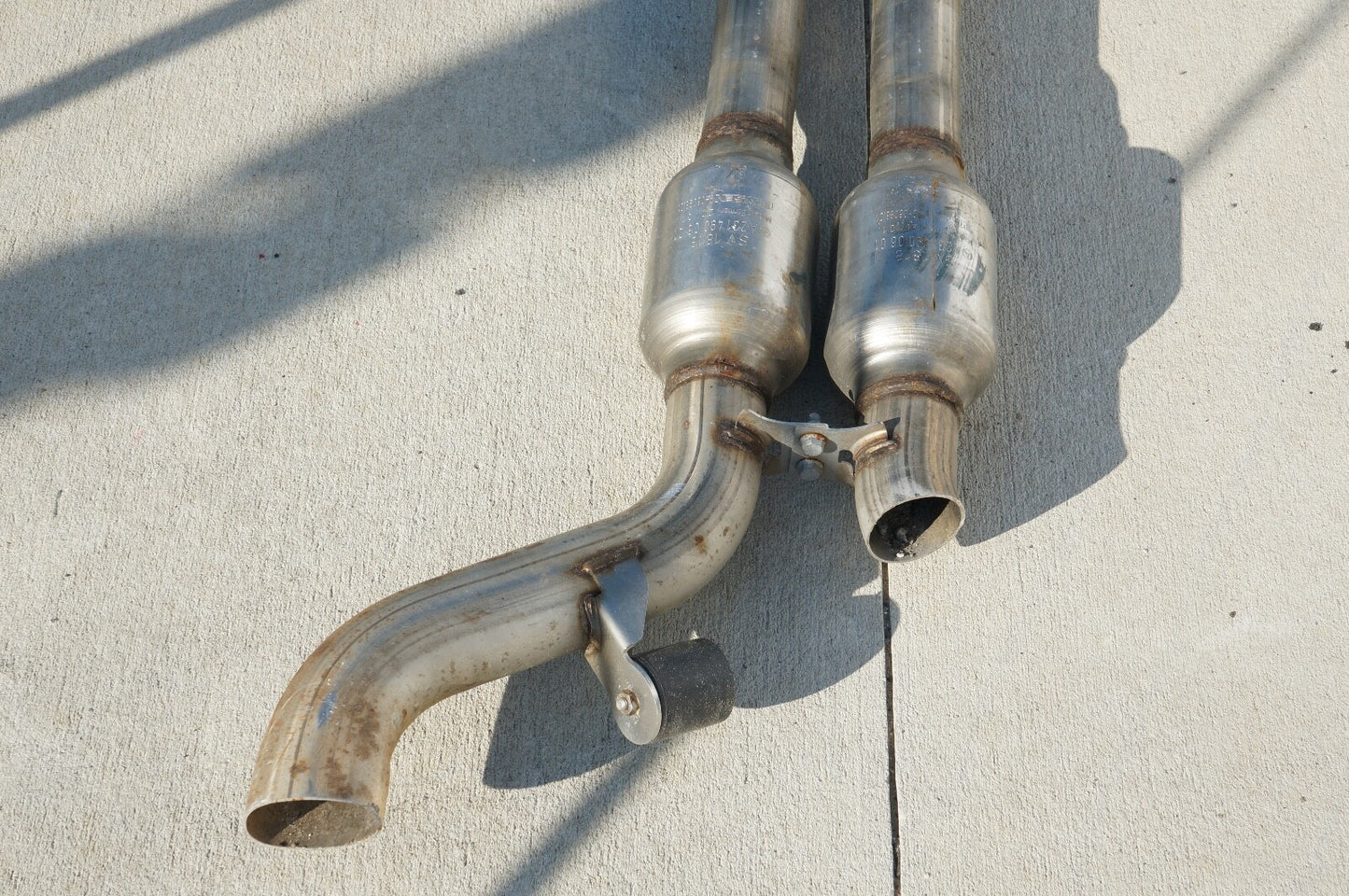 17 - 20 MERCEDES SL450 REAR EXHAUST PIPE BOX MUFFLER ASSEMBLY A2314911200