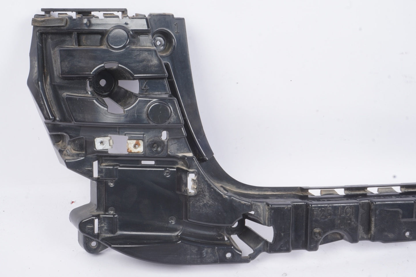 2011 - 2017 BMW X3 F25 REAR LEFT DRIVER CENTER BUMPER MOUNT BRACKET 7338757 OEM