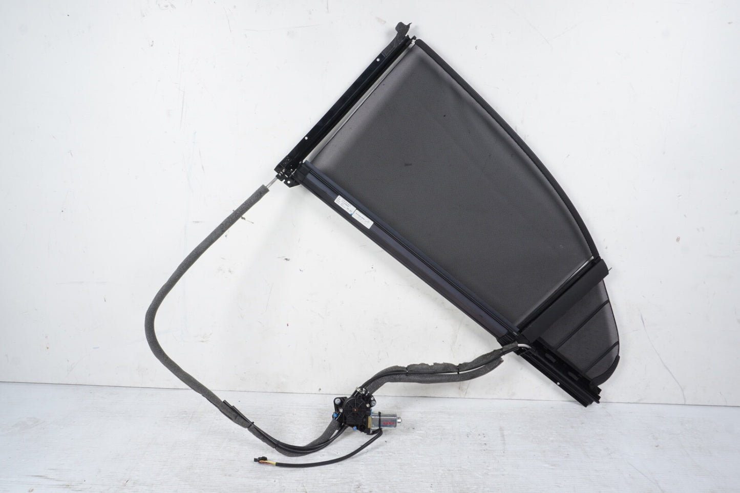 07-13 Mercedes W221 S600 S400 S550 Rear Right Door Window Sun Shade Sunshade