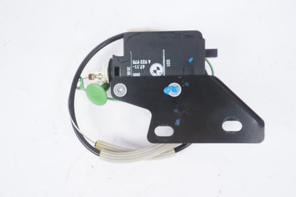 2004 - 2010  BMW 650i E63 E64 Fuel Tank Door & Cap w/ Actuator OEM