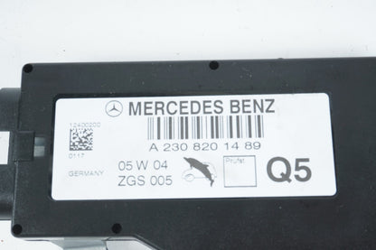 2003 - 2008 Mercedes SL500 R230 Front Left Antenna Amplifier AMP Module OEM