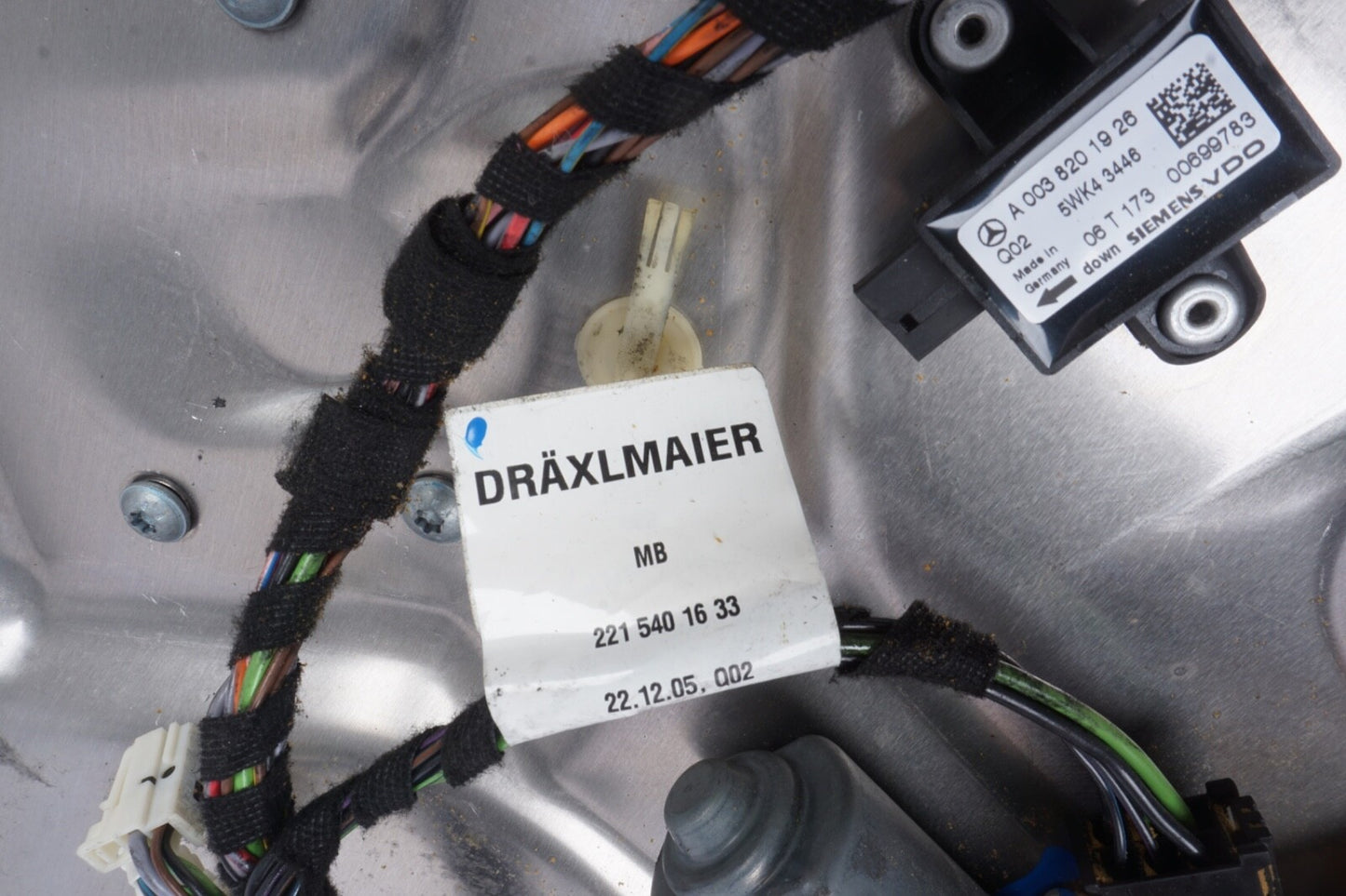 07-13 Mercedes W221 S550 S63 Rear Left Driver Door Window Regulator Motor OEM