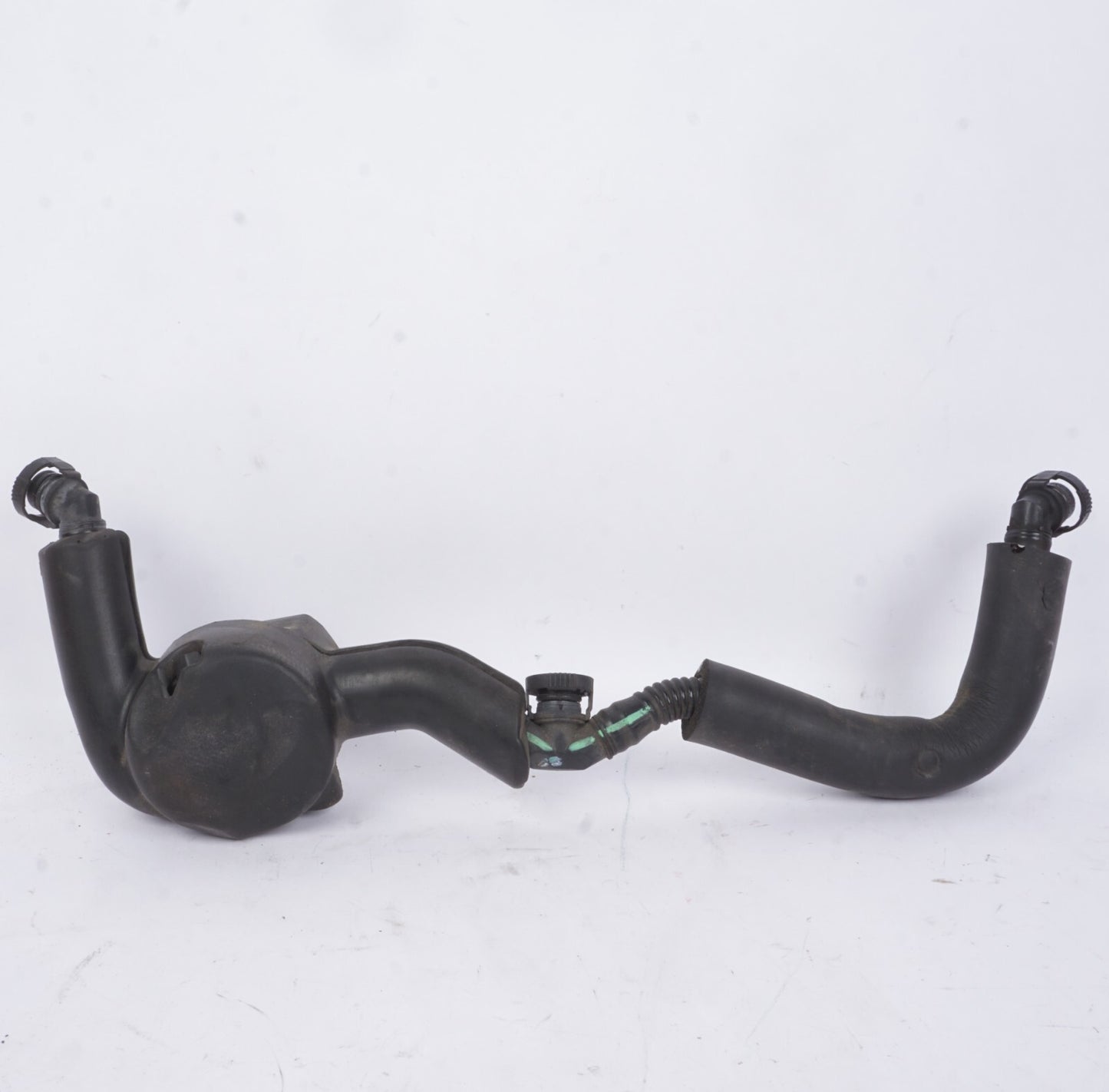 2007-2013 BMW X5 X6 E70 E71 4.8L ENGINE VENTILATION CCV PIPE TUBE 7563477 OEM