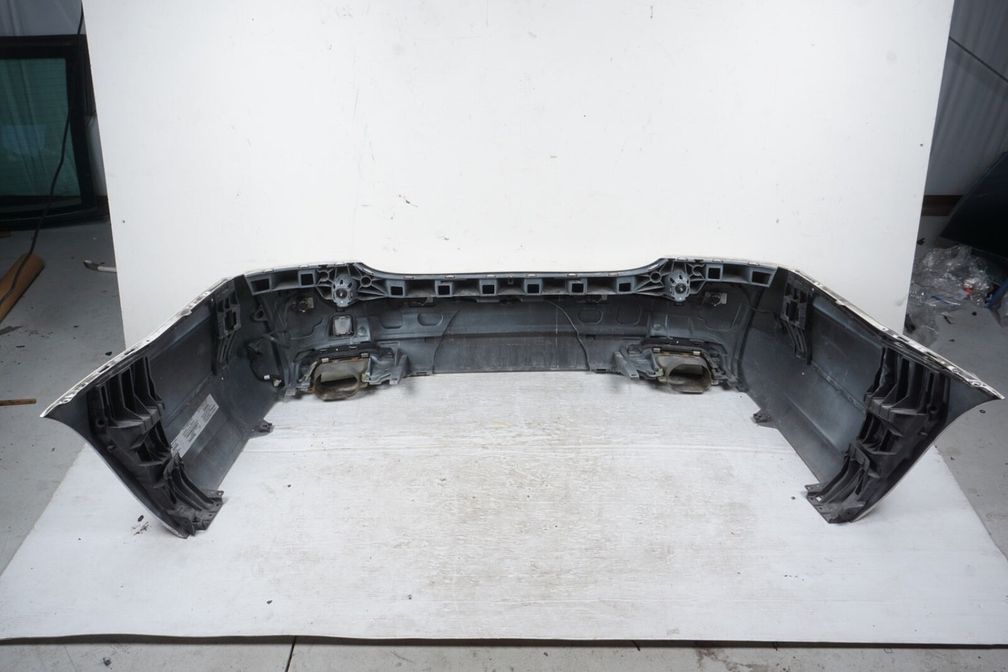 10-13 Mercedes W221 S550 S400 Base Rear Bumper Cover Assembly OEM