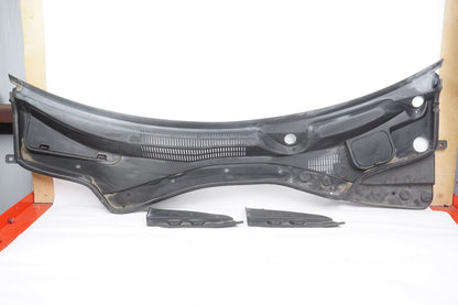 2014-2020 Maserati Ghibli Windshield Wiper Cowl Vent Grille Panel OEM