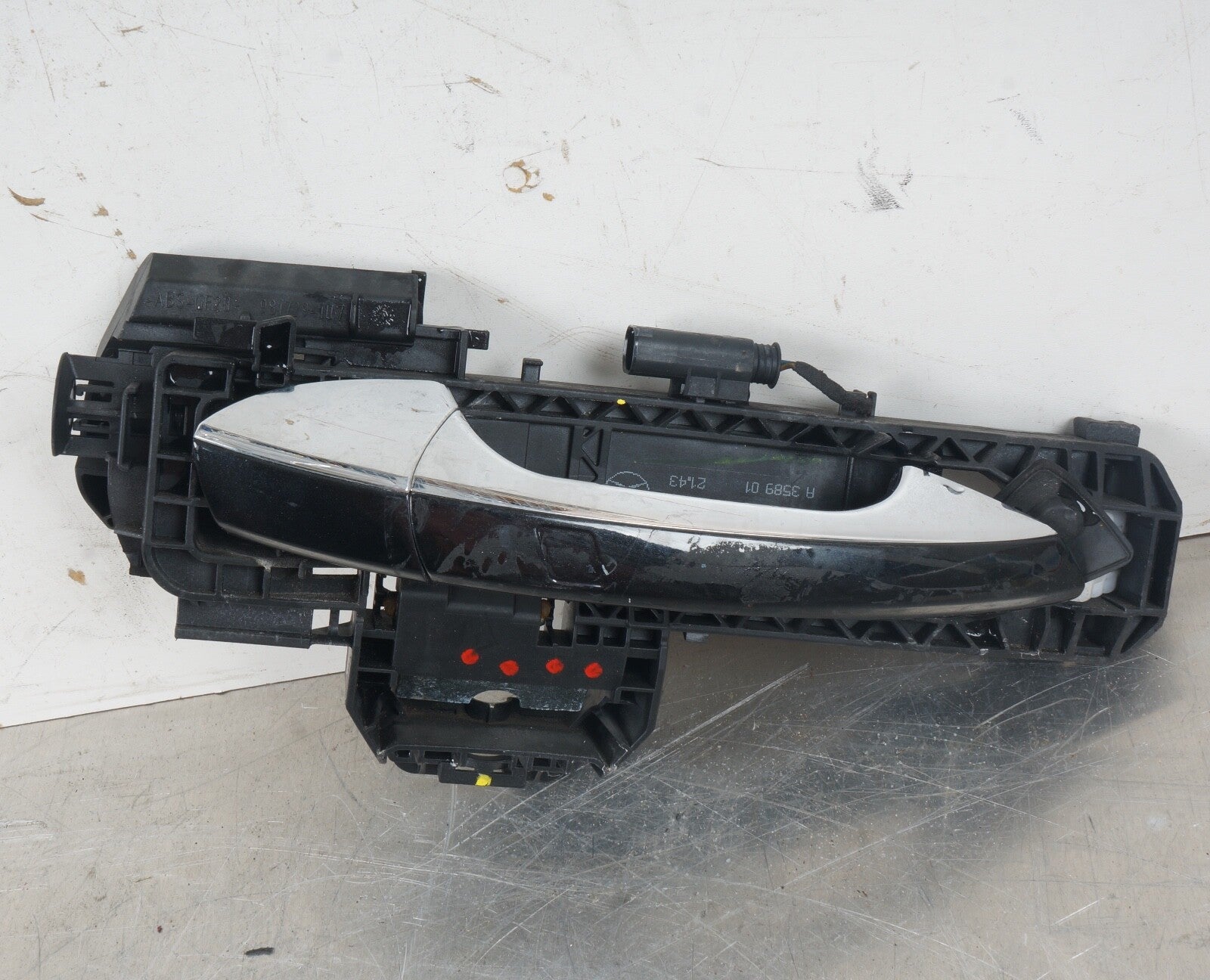 08-15 Mercedes GLK350 C250 C300 C350 Rear Right Side Exterior Door Handle OEM