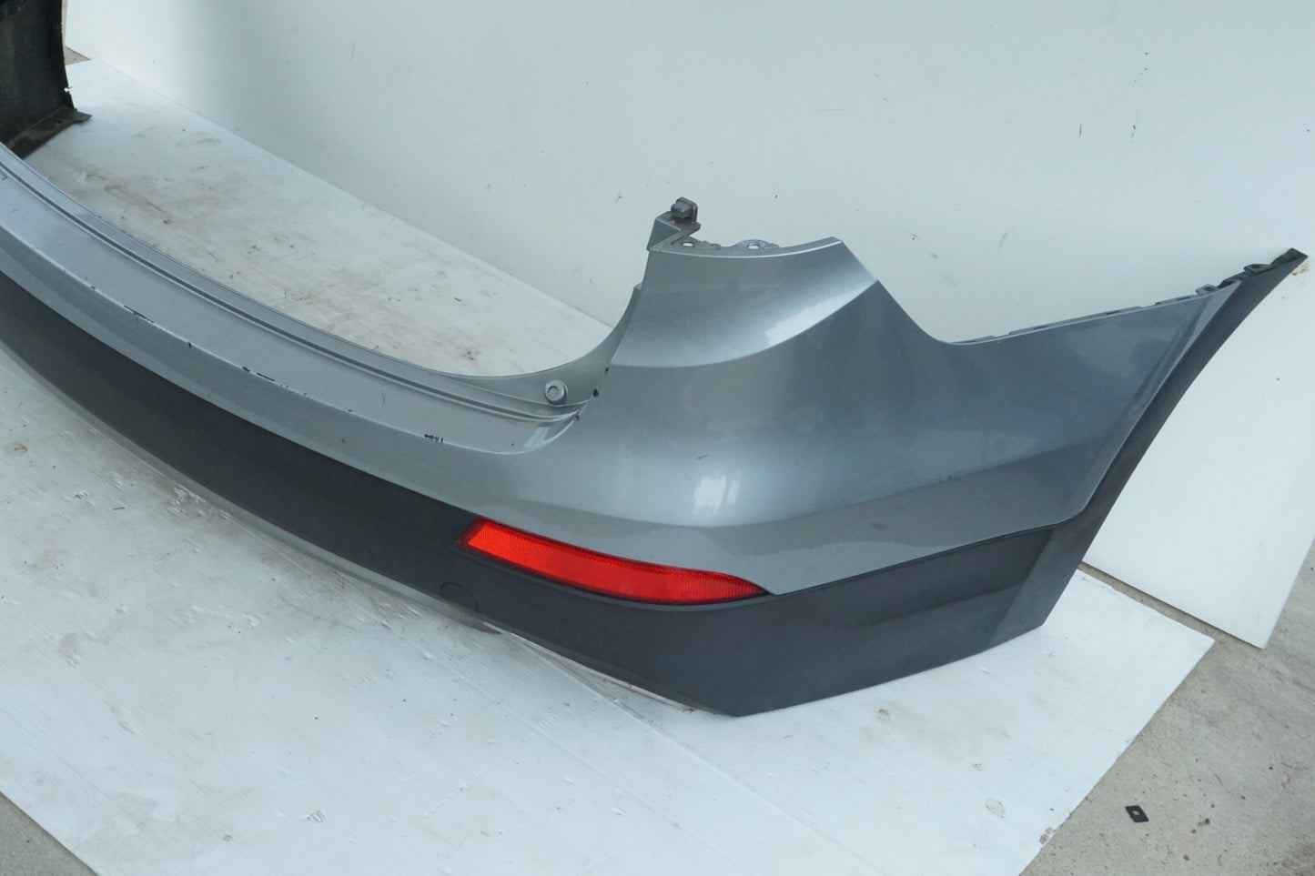 2013-2016 HYUNDAI SANTA FE REAR BUMPER COVER OEM