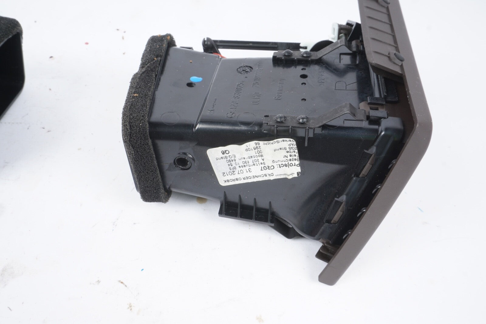 10-13 Mercedes W207 E350 Coupe Front Left Right Dashboard AC A/C Air Vent Beige
