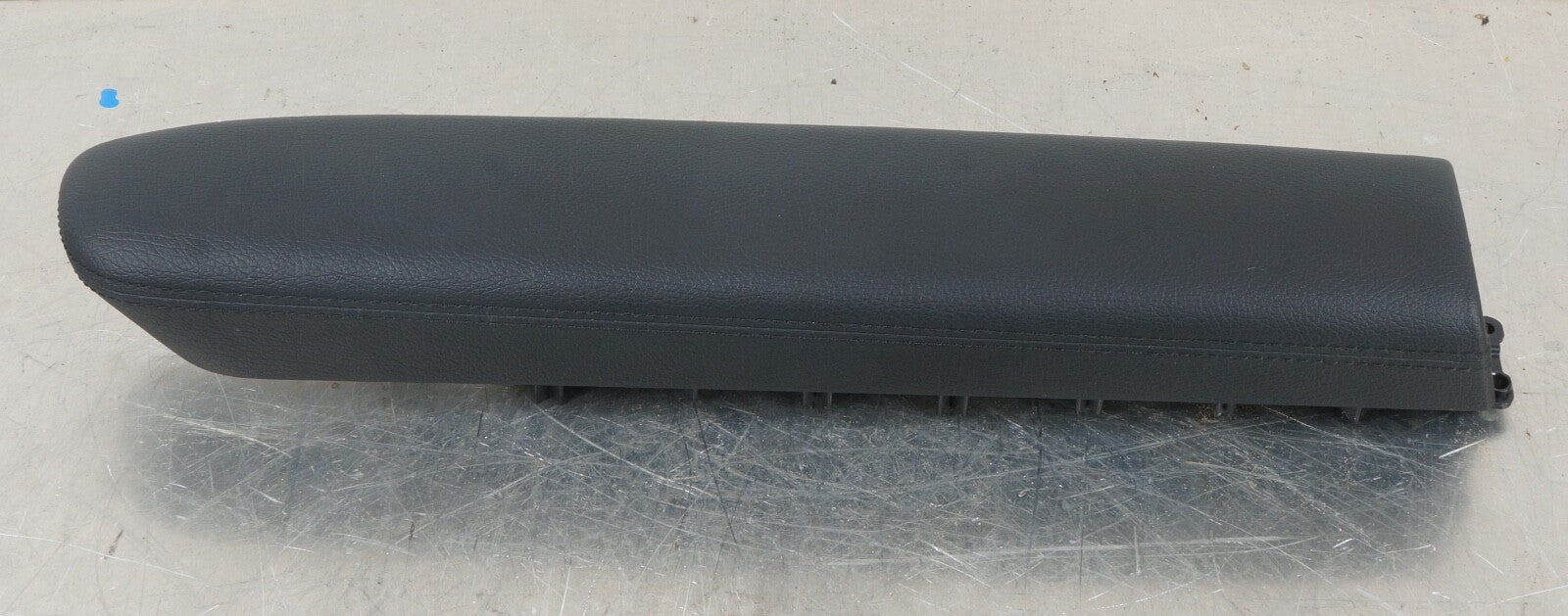 2007 - 2013 Mercedes W221 S-Class Rear Left Driver Side Door Armrest Storage OEM