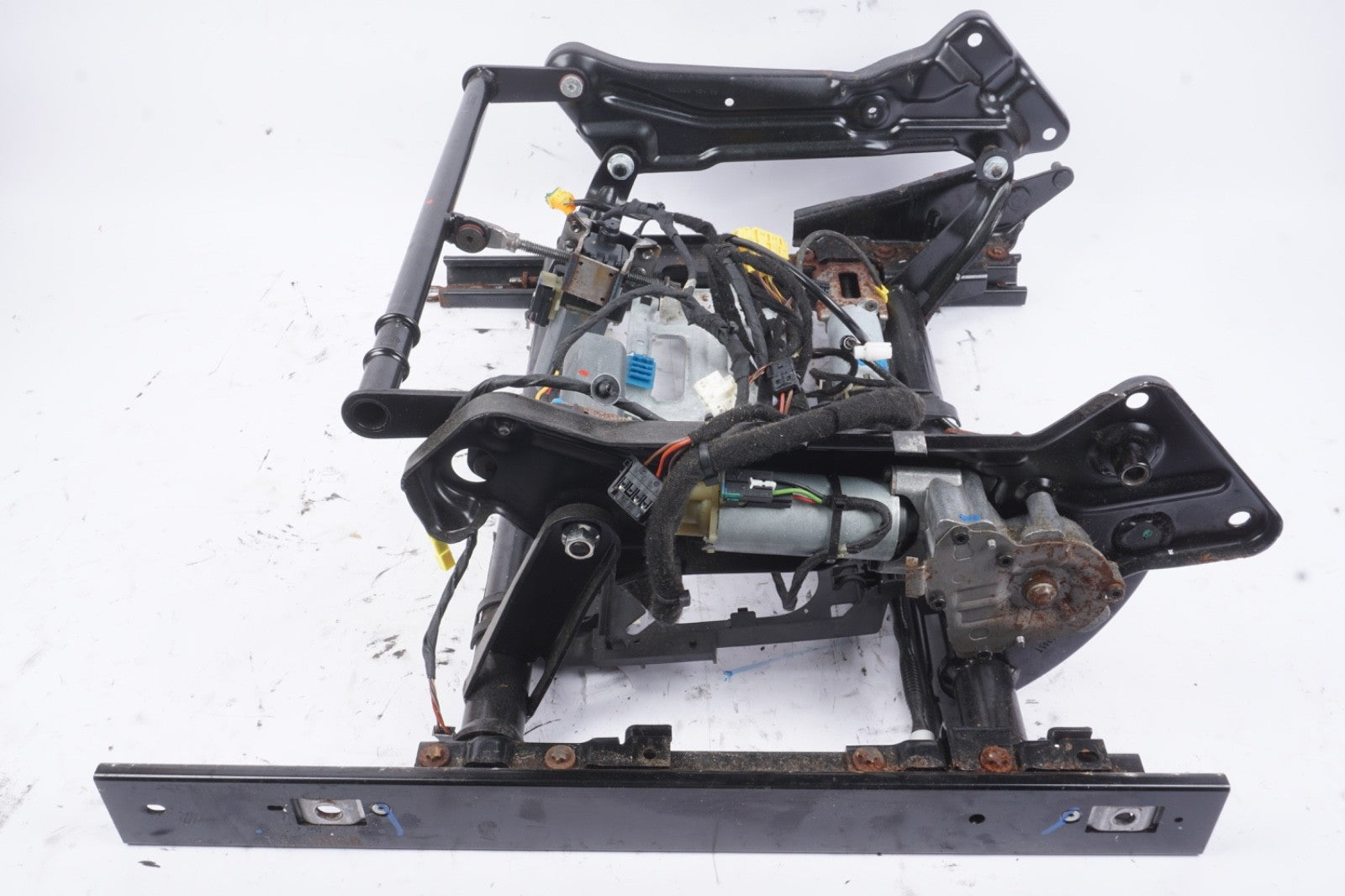 2007 - 2013 Mercedes W221 S550 S600 S65 Front Left Lower Seat Rail Track Frame