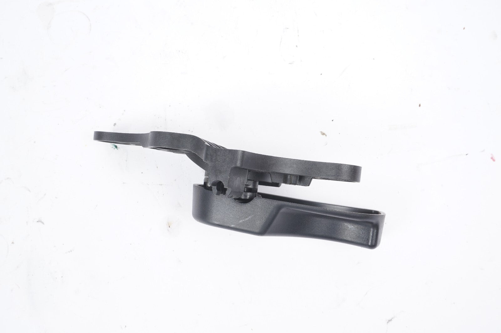 13-18 BMW 650i 640i Hood Release Lever 7058117 OEM