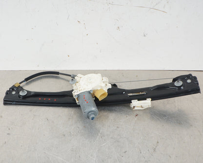 2007 - 2013 BMW X5 Rear Door Window Regulator w Motor Right 7137030 OEM