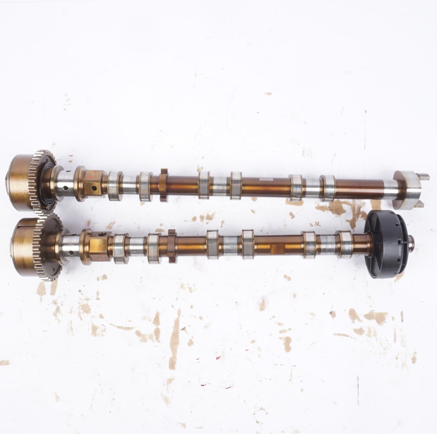 2014-17 Maserati Ghibli 3.0L Right Passenger Side Engine Camshaft 05047880AA PAI