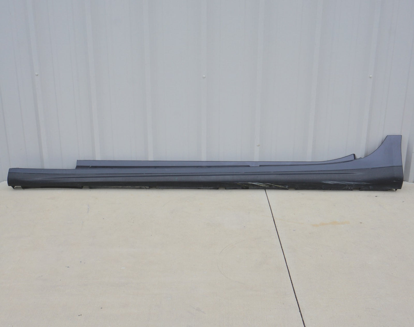 2014 - 2022 Maserati Ghibli Left Driver Side Rocker Panel Skirt Molding OEM