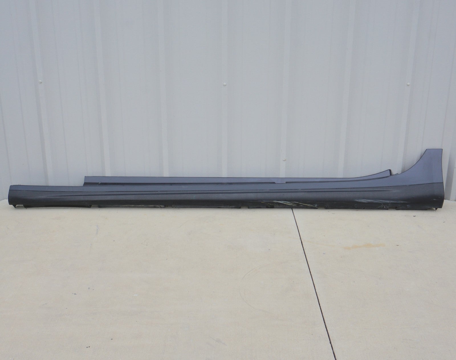 2014 - 2022 Maserati Ghibli Left Driver Side Rocker Panel Skirt Molding OEM