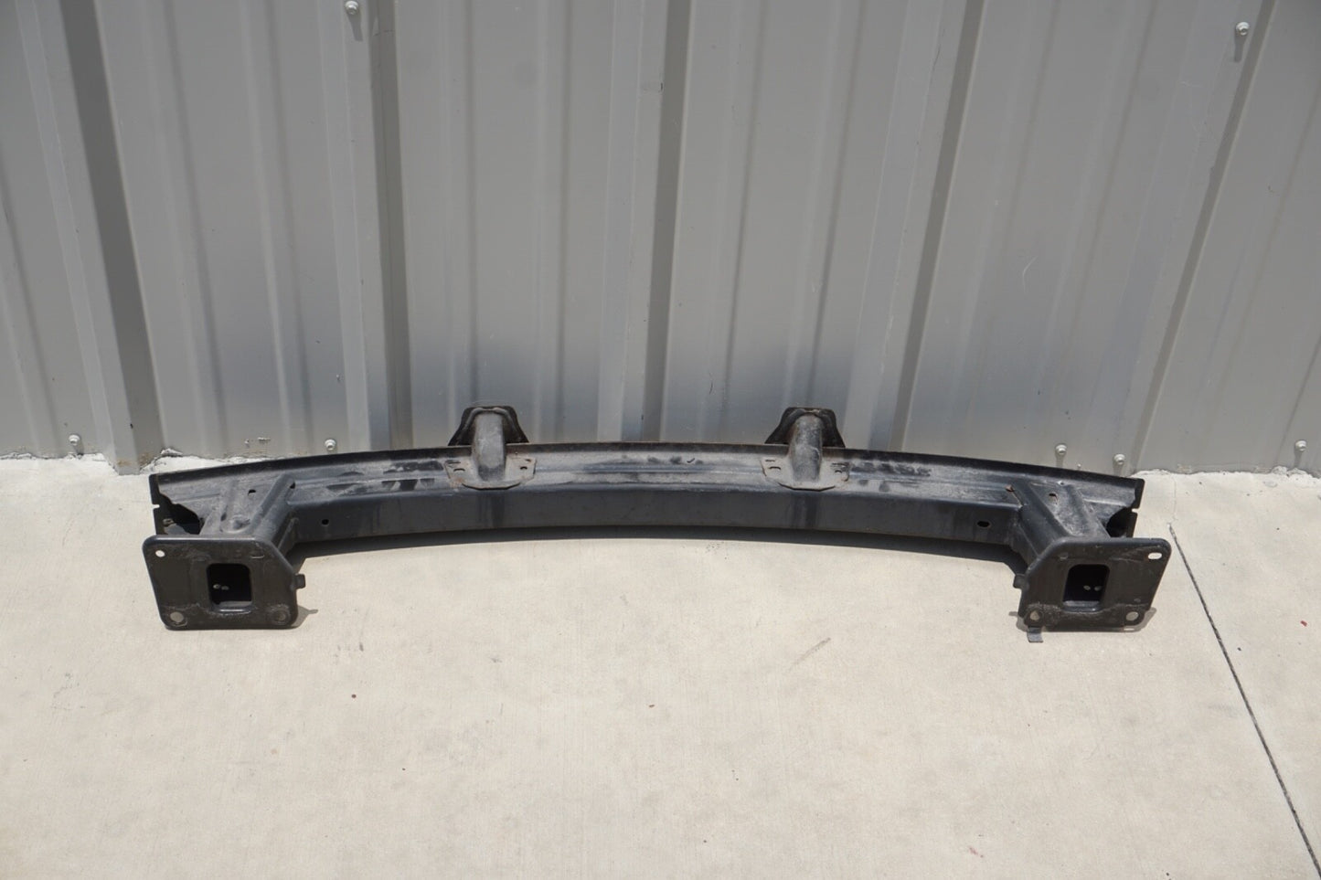 2012-2018 FORD FOCUS SE REAR BUMPER REINFORCEMENT ABSORBER IMPACT BAR OEM