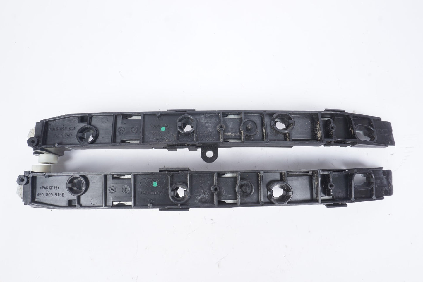 2004  - 2010 Audi A8 A8L Rear Bumper Bracket Support Left & Right OEM