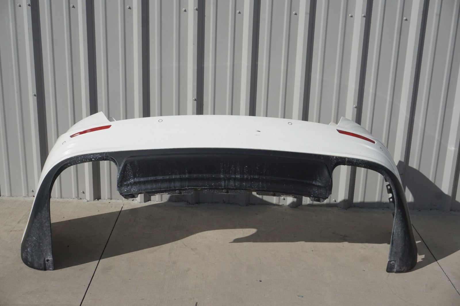 2014 - 2019 Maserati Ghibli M157 Rear Bumper Cover White OEM